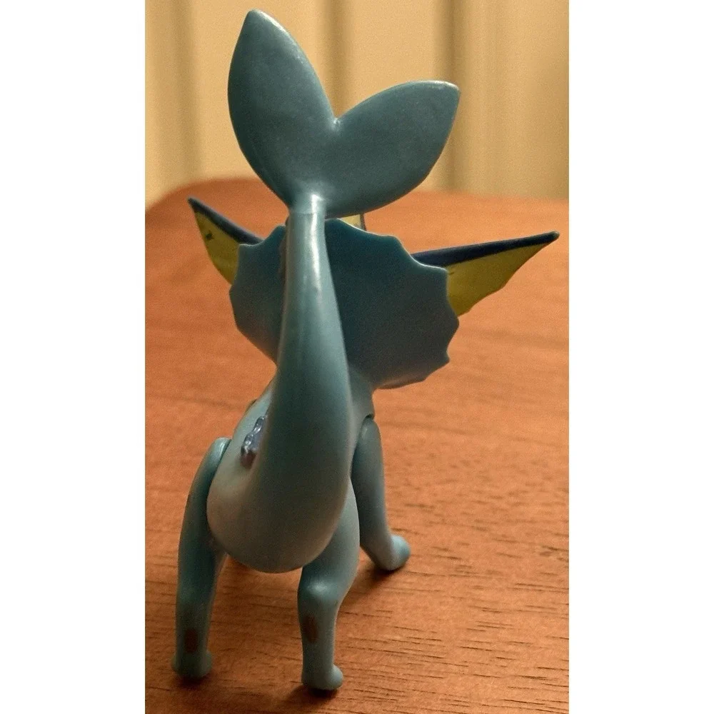 VAPOREON Pokémon 2019 Figure‎ - 3.5